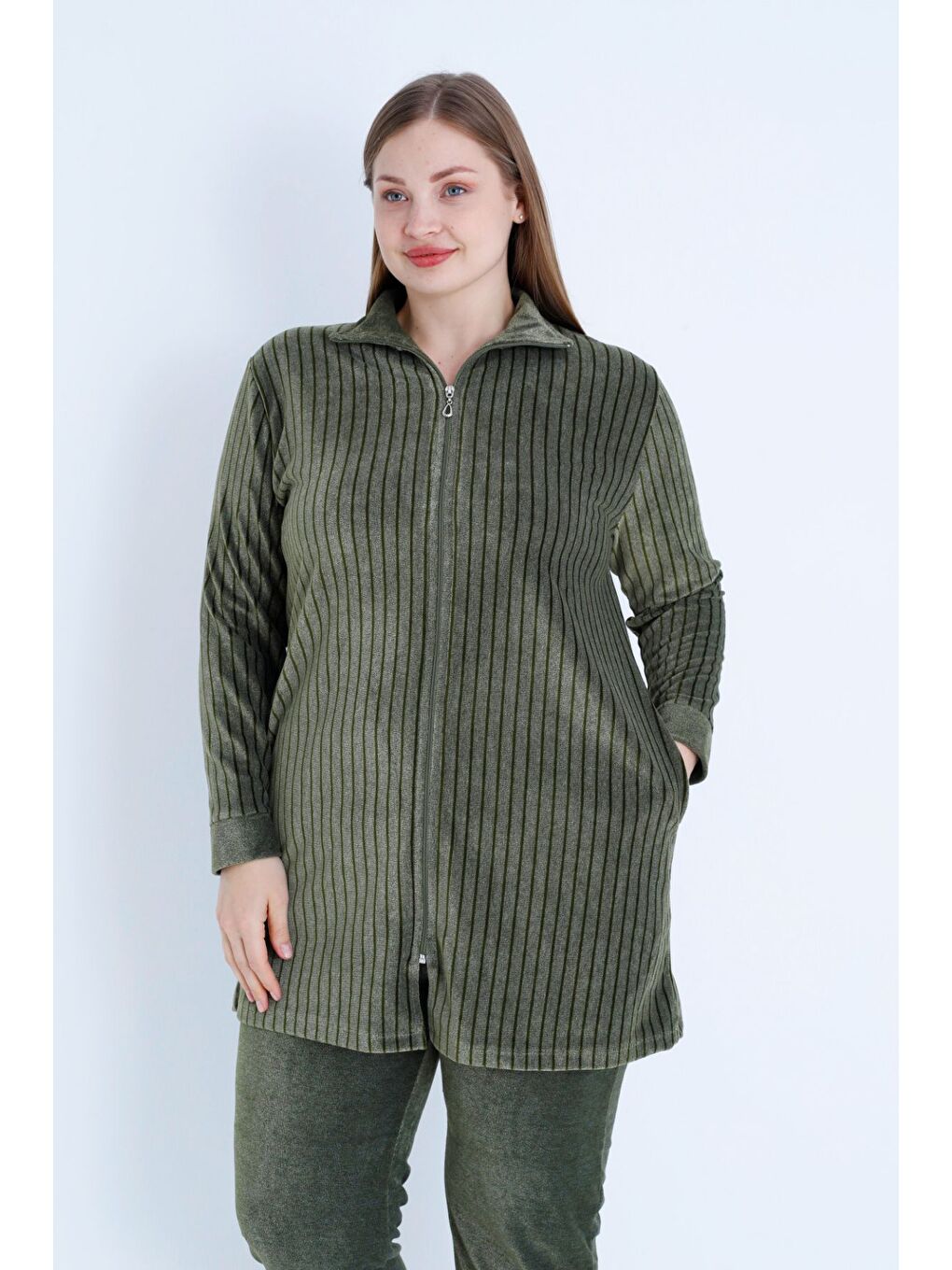 Haki Kadın Büyük Beden Çizgi Desenli Uzun Kollu Fermuarlı Cepli Pamuklu Kadife Alt Üst Takım-3