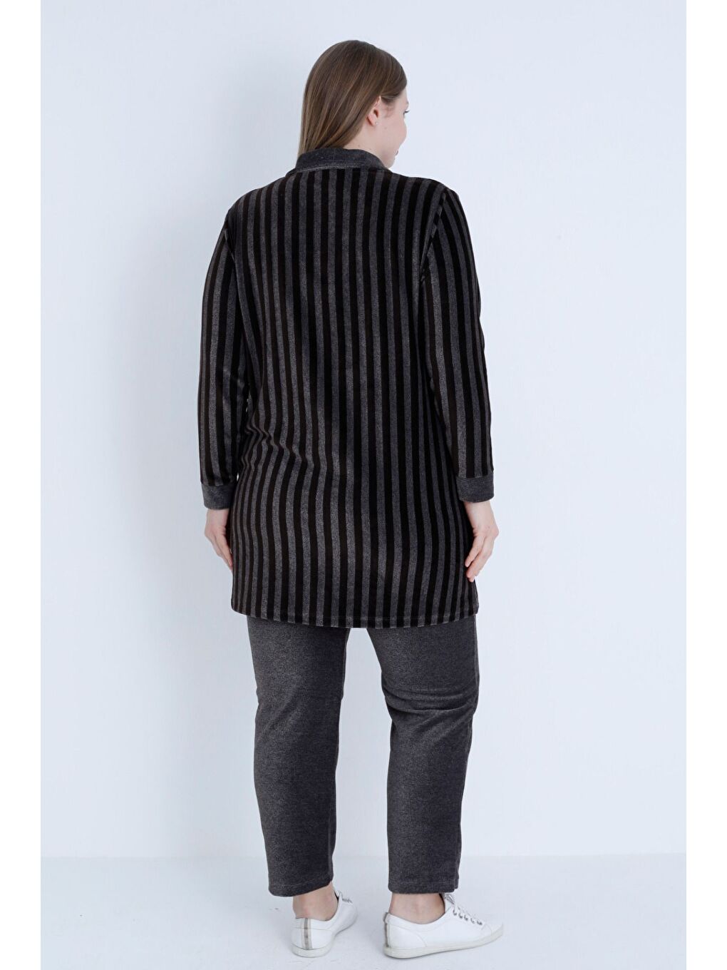 Sarı Kadın Büyük Beden Çizgi Desenli Uzun Kollu Fermuarlı Cepli Pamuklu Kadife Alt Üst Takım-3