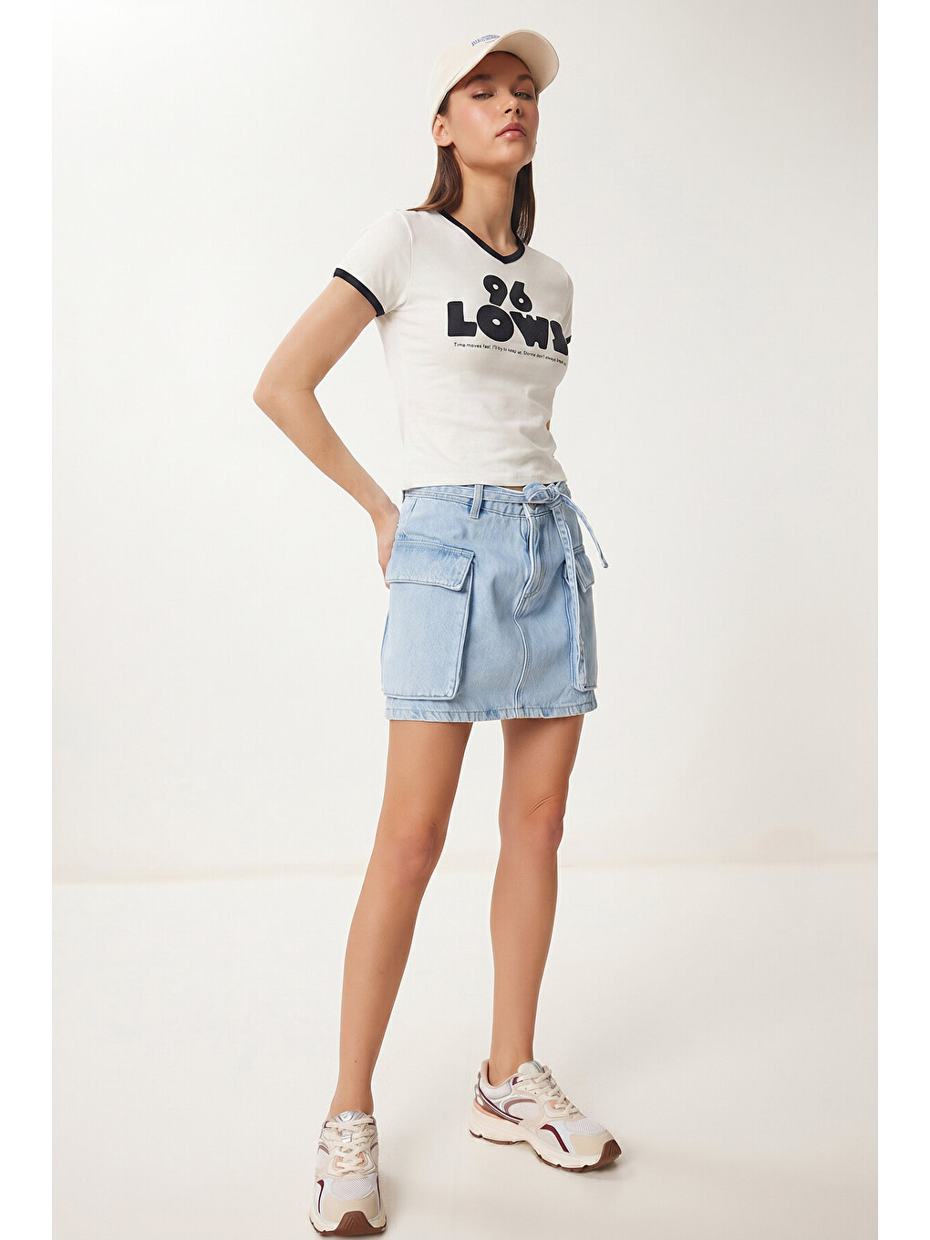 Beyaz Kontrast Baskılı Pamuklu T-shirt BEYAZ LACİVERT LUB0346-2