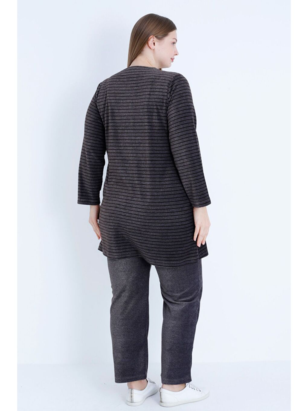 kadın Kahverengi Çizgi Desenli Uzun Kollu Biyeli Fermuarlı Büyük Beden Pamuklu Kadife Alt Üst Takım-3