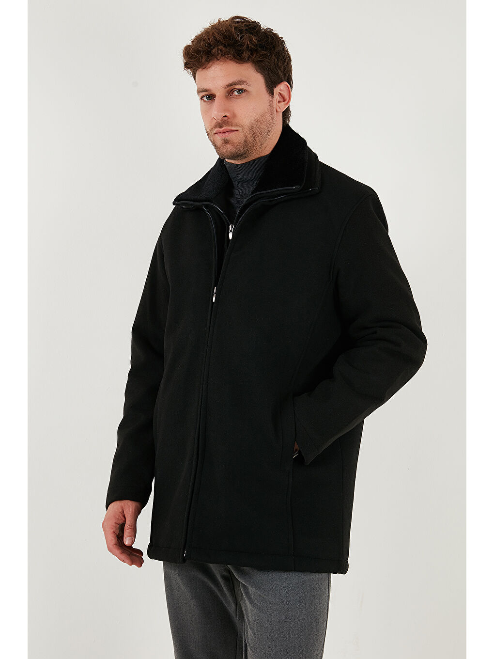 Siyah Slim Fit Çıkarılabilir Tüylü Yaka Detaylı Astarlı Kaşe Kaban 58400217-3