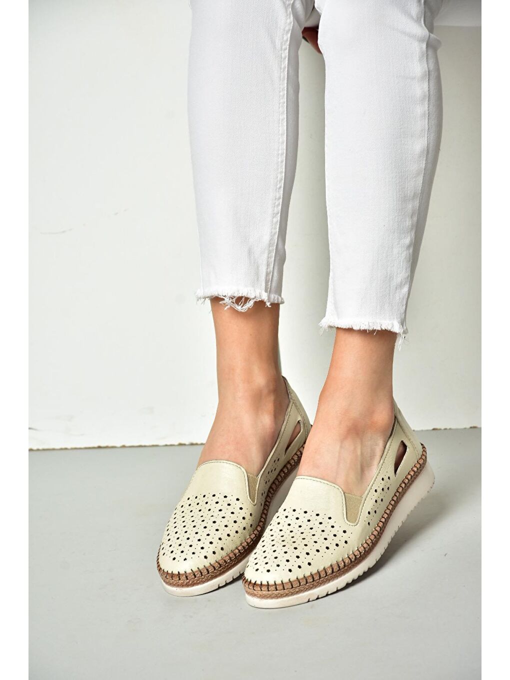 P5555011 Bej Kadın Ayakkabı-2