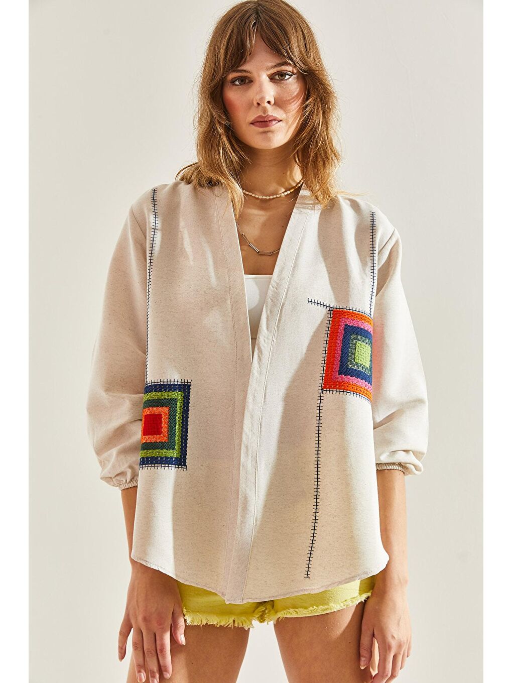 Bej Kadın Keten Nakış İşlemeli Kol Lastikli Oversize Kimono-2