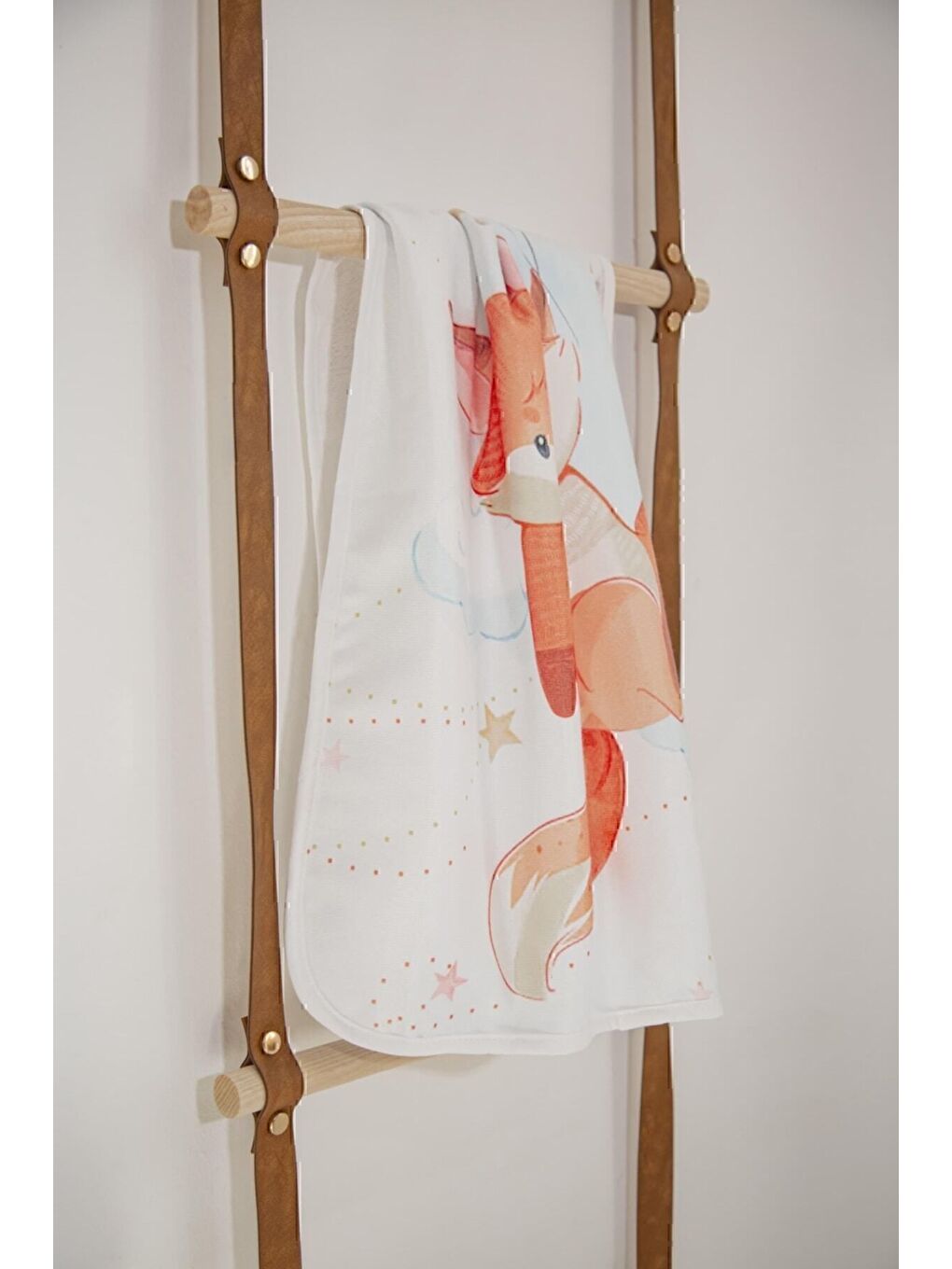 Beyaz Mutlu Tilki Havlu 50x90-1