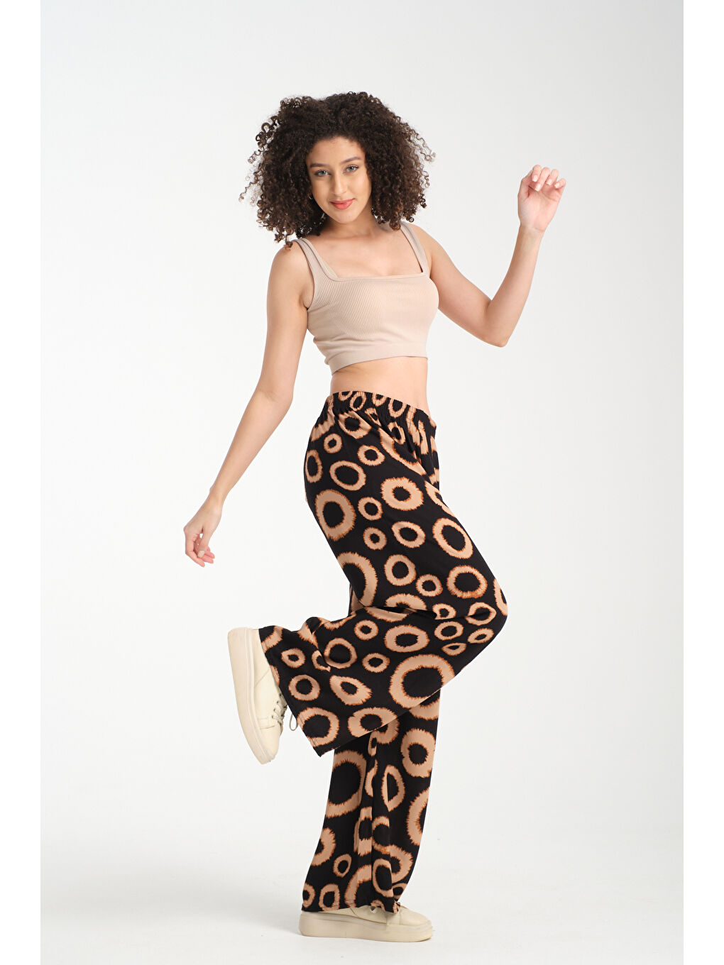 Siyah Kadın Yuvarlak Desenli Dökümlü Viskon Pantolon 1082-1