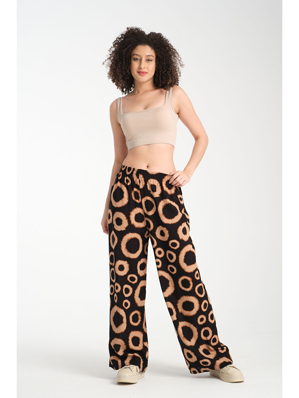 Siyah Kadın Yuvarlak Desenli Dökümlü Viskon Pantolon 1082-4