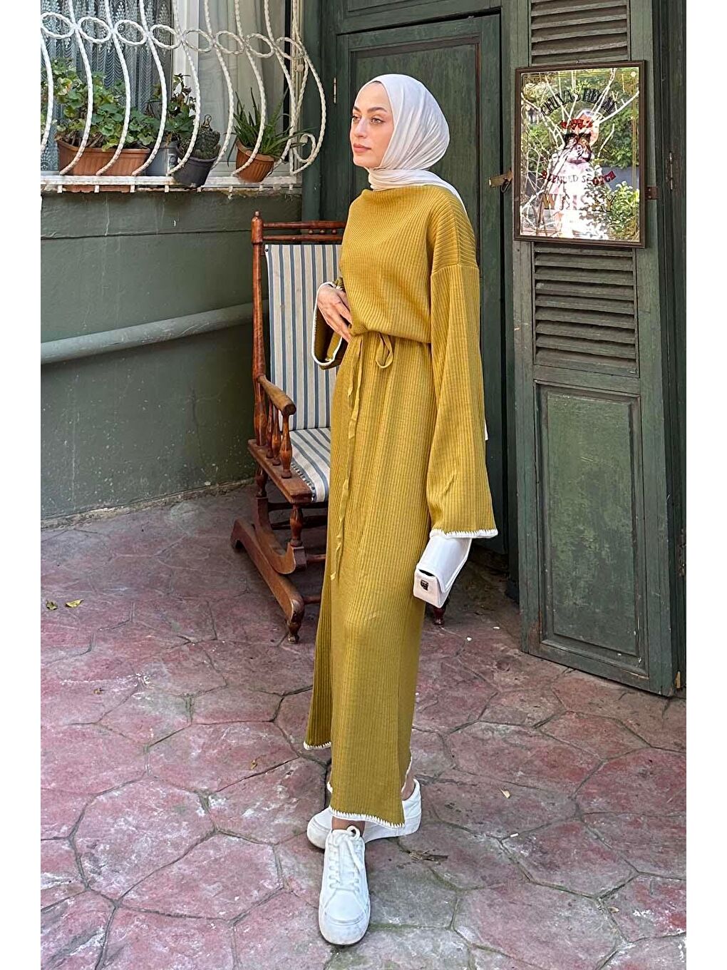 Kol-Etek Ucu Nakışlı Triko Elbise Yağ Yeşili-1