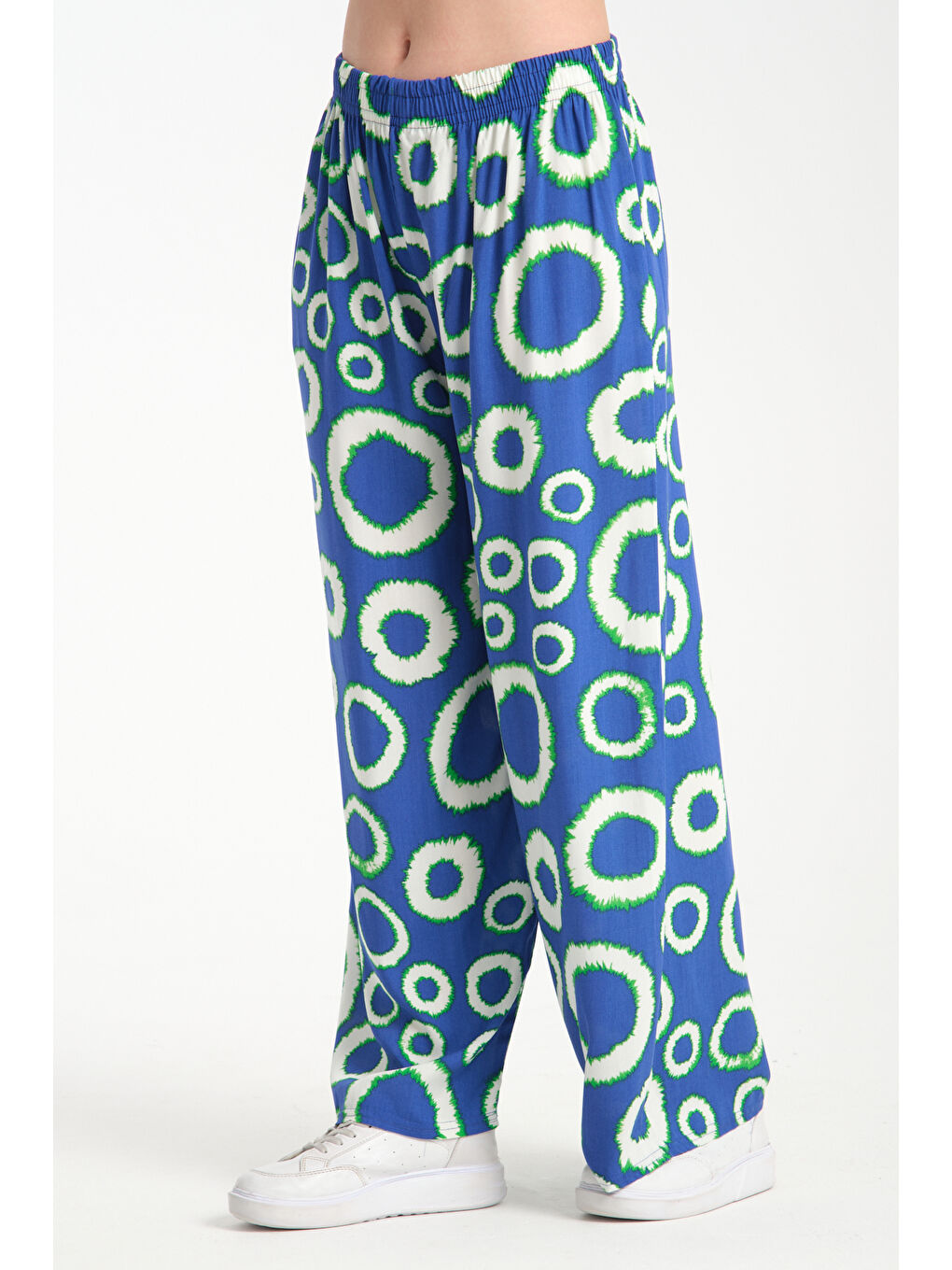 Mavi Kadın Yuvarlak Desenli Dökümlü Viskon Pantolon 1082-2