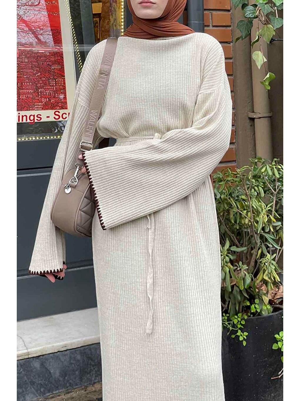 Ekru Kol-Etek Ucu Nakışlı Triko Elbise Krem-1