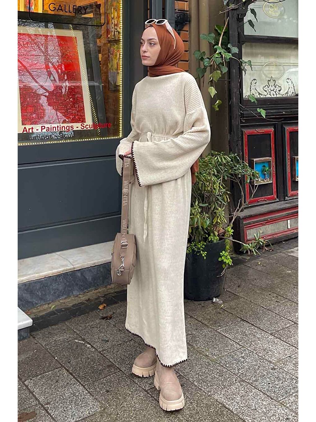 Ekru Kol-Etek Ucu Nakışlı Triko Elbise Krem-2