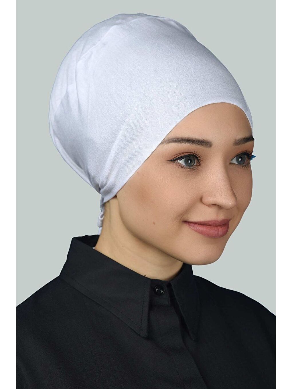 Beyaz Kadın Pratik Dikişsiz Bağcıklı Kaymayan Tesettür Penye Bone-2
