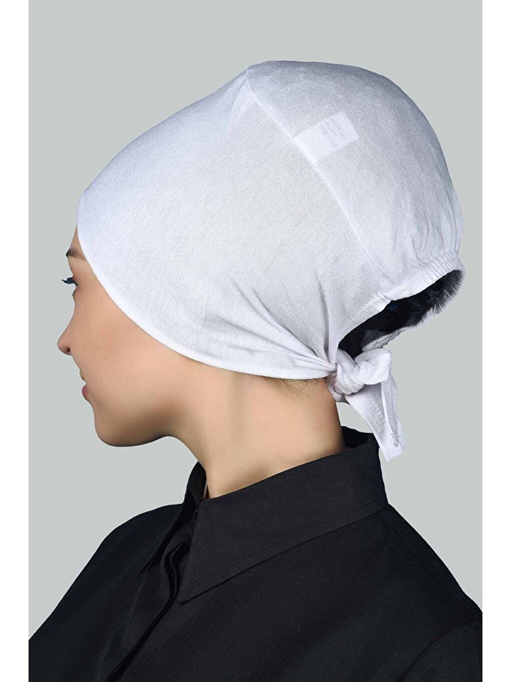 Beyaz Kadın Pratik Dikişsiz Bağcıklı Kaymayan Tesettür Penye Bone-3