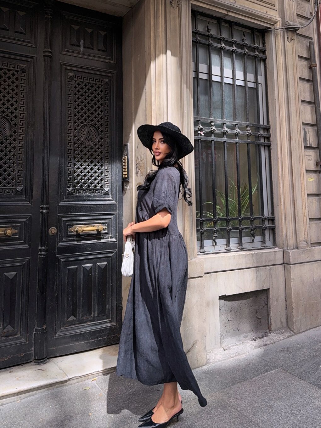 V Yaka Double Kol Siyah Salaş Elbise-3