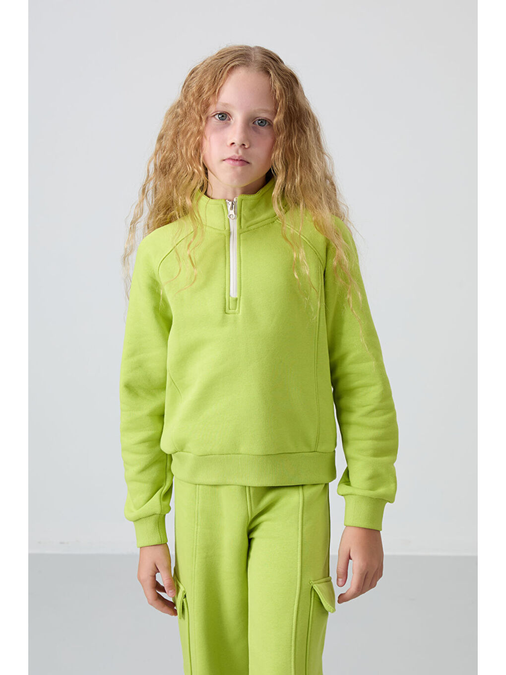 Lime Yeşil Pamuklu İçi Tüylü Yumuşak Dokulu Standart Fit Nakışlı Kız Çocuk Eşofman Takım - 75159-1