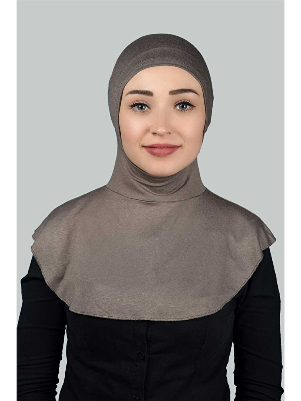 Kahverengi Kadın Tesettür Pratik Boyunluklu Hijab - Sporcu Bone