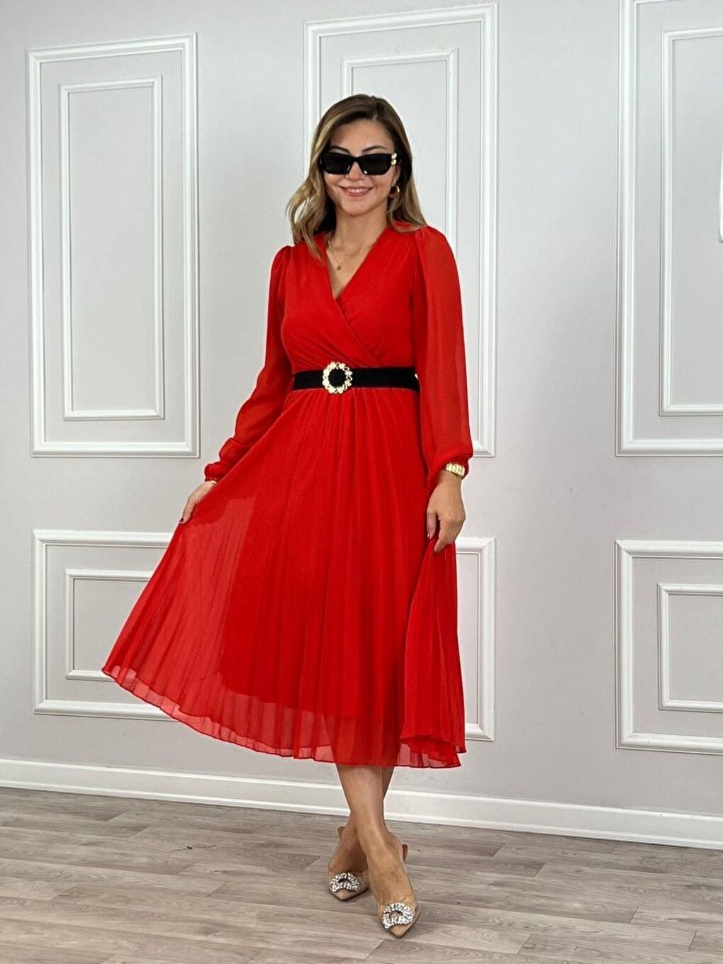 Kırmızı Kadın şifon Kumaş Astalı Kloş Kesim Kruvaze Yaka Midi Boy Elbise-1