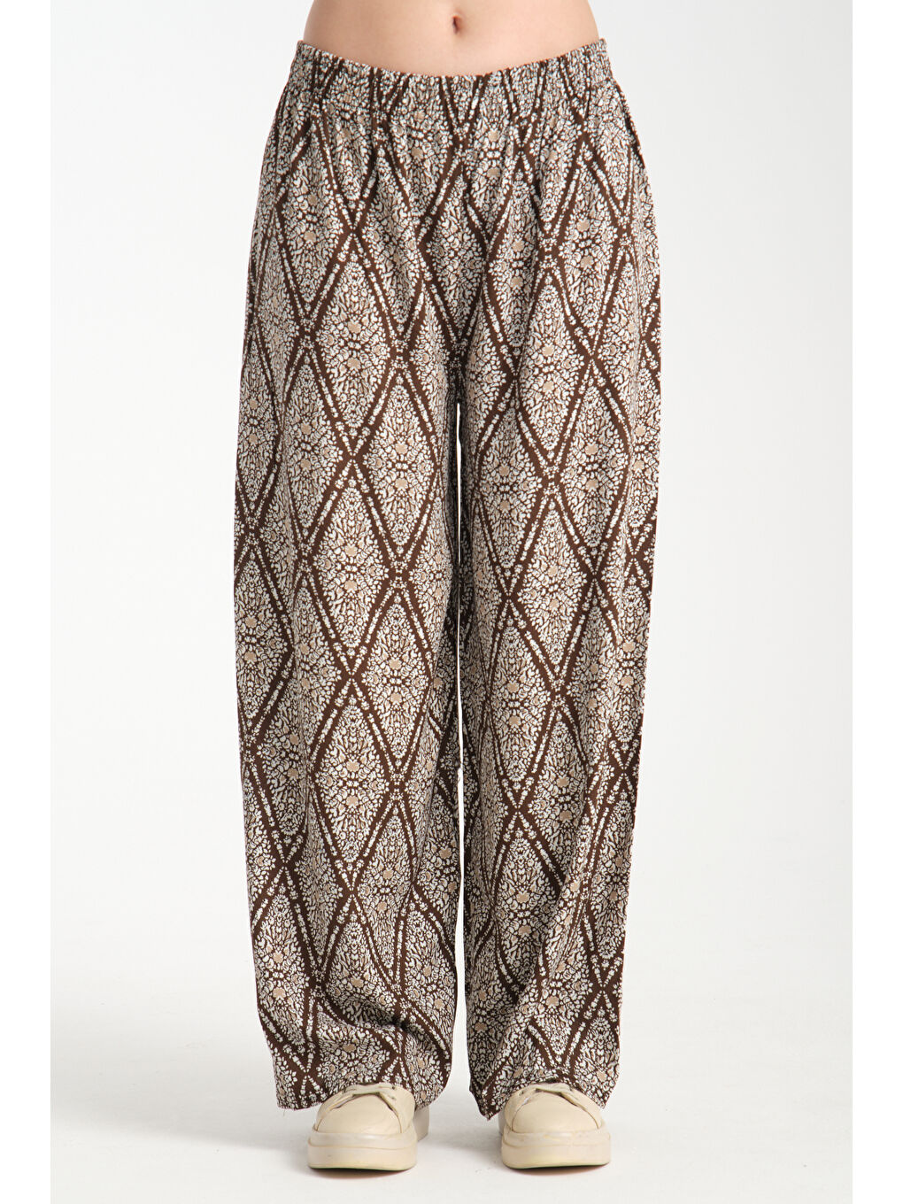 Kahverengi Kadın Desenli Dökümlü Viskon Pantolon 1064
