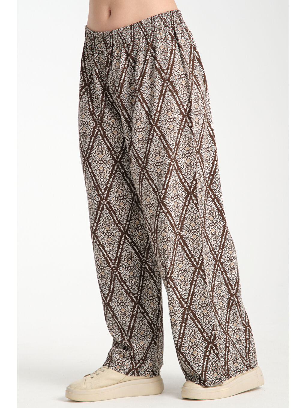 Kahverengi Kadın Desenli Dökümlü Viskon Pantolon 1064-2