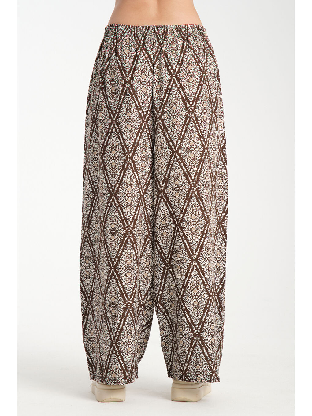 Kahverengi Kadın Desenli Dökümlü Viskon Pantolon 1064-3