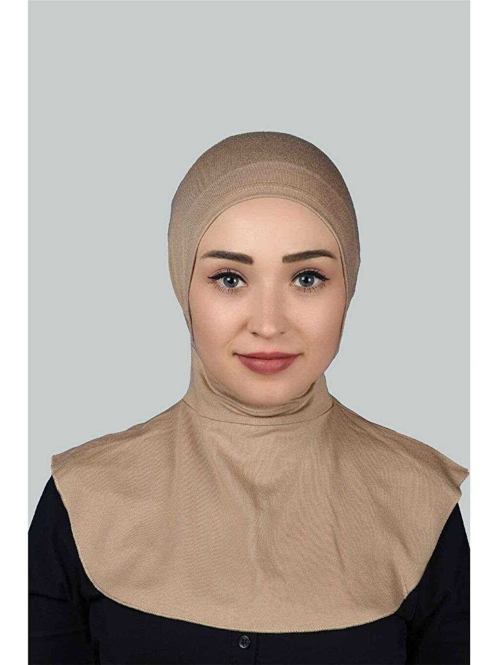 Bej Kadın Tesettür Pratik Boyunluklu Hijab - Sporcu Bone