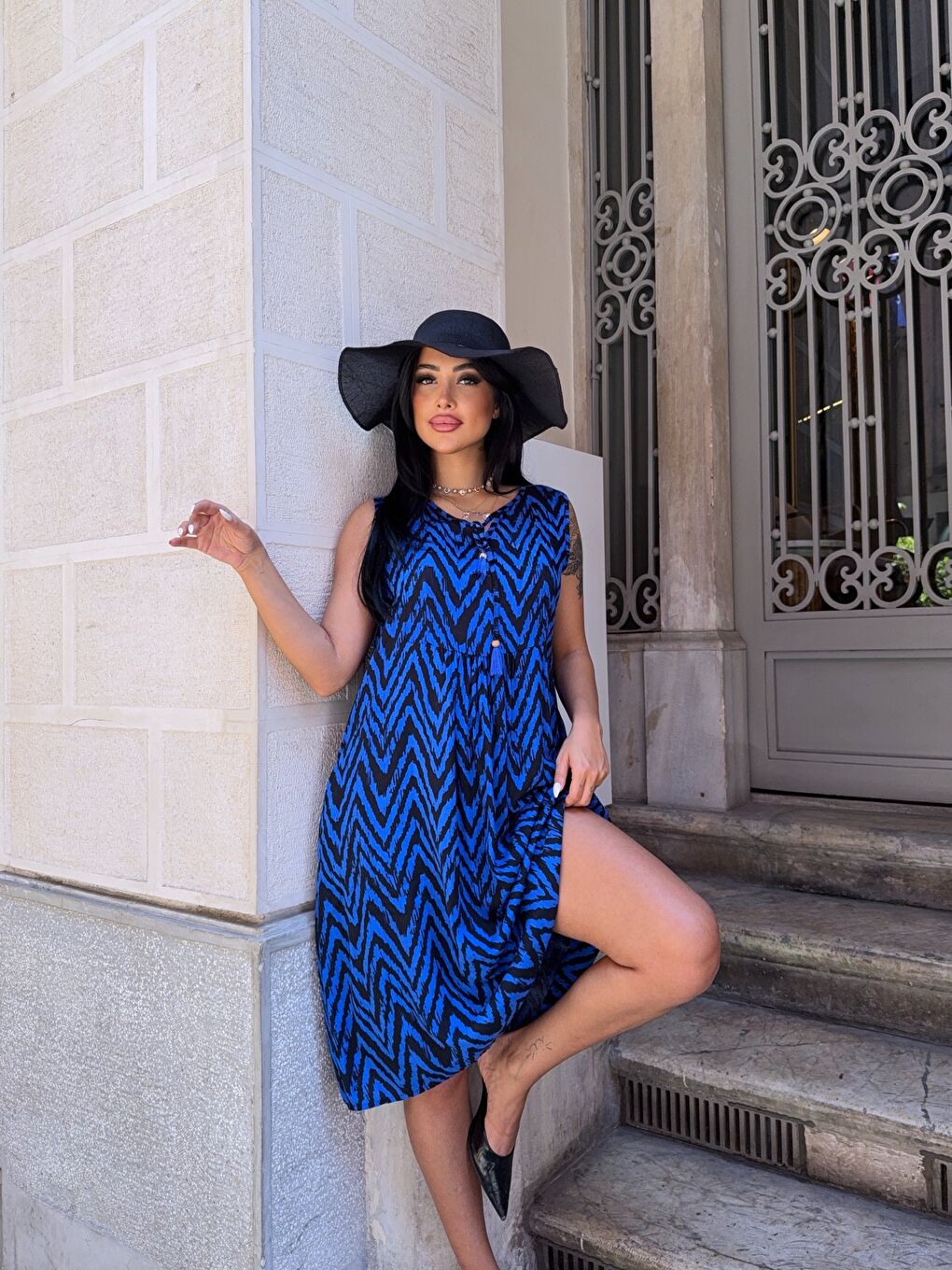 Lacivert Yaka Bağcık Detay Desenli Viskon Elbise-2