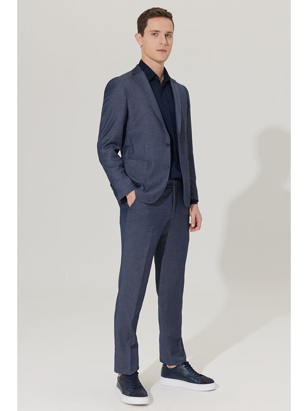 Erkek Lacivert Slim Fit Dar Kesim Mono Yaka Armürlü Takım Elbise-1