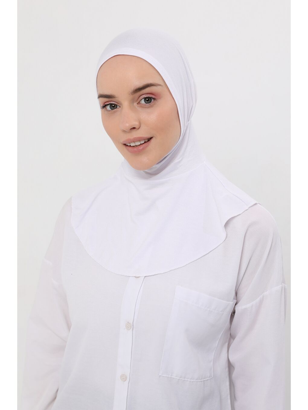 Altobeh Beyaz Kadın Tesettür Pratik Boyunluklu Hijab - Sporcu Bone