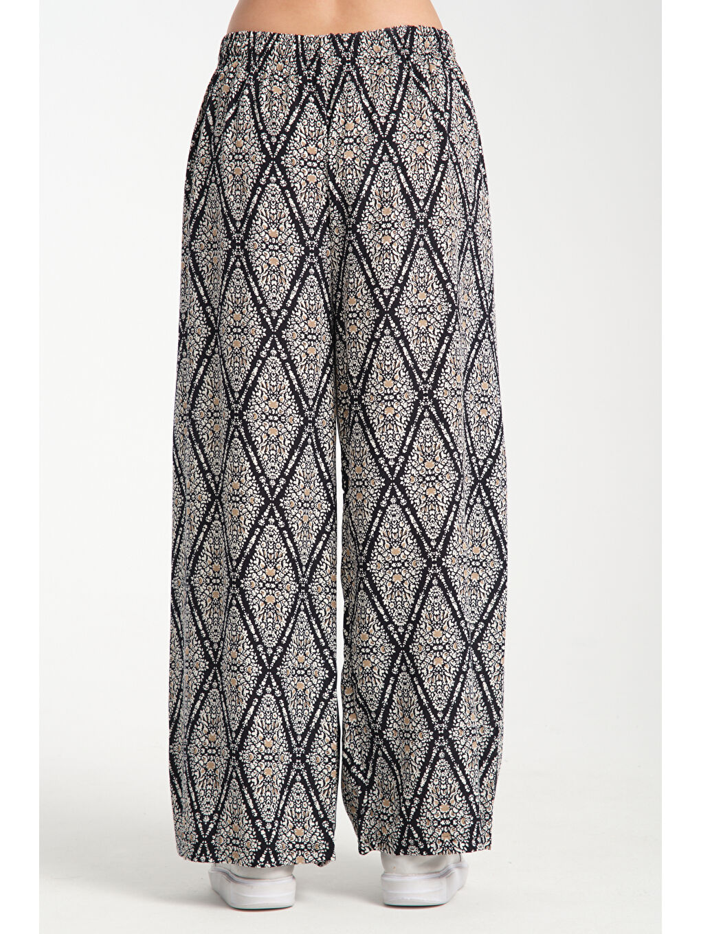Siyah Kadın Desenli Dökümlü Viskon Pantolon 1064-3