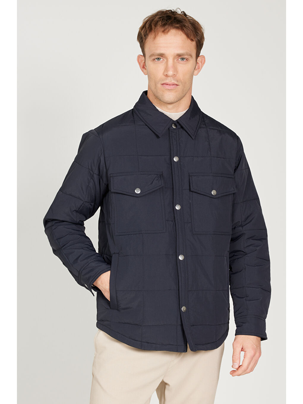 Erkek Siyah Standart Fit Normal Kesim Gömlek Yaka Mont-4