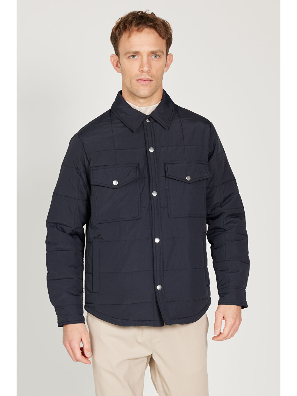 Erkek Siyah Standart Fit Normal Kesim Gömlek Yaka Mont-5