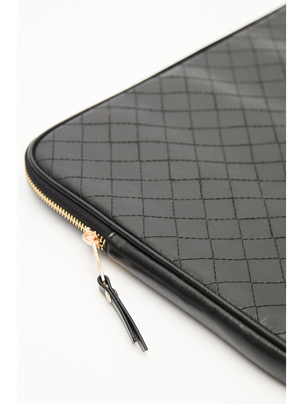 Kapitone Laptop Çantası Siyah-1