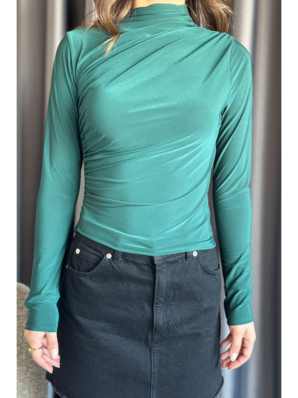 Yeşil Kadın Bel Ve Omuz Drapeli Bluz-2