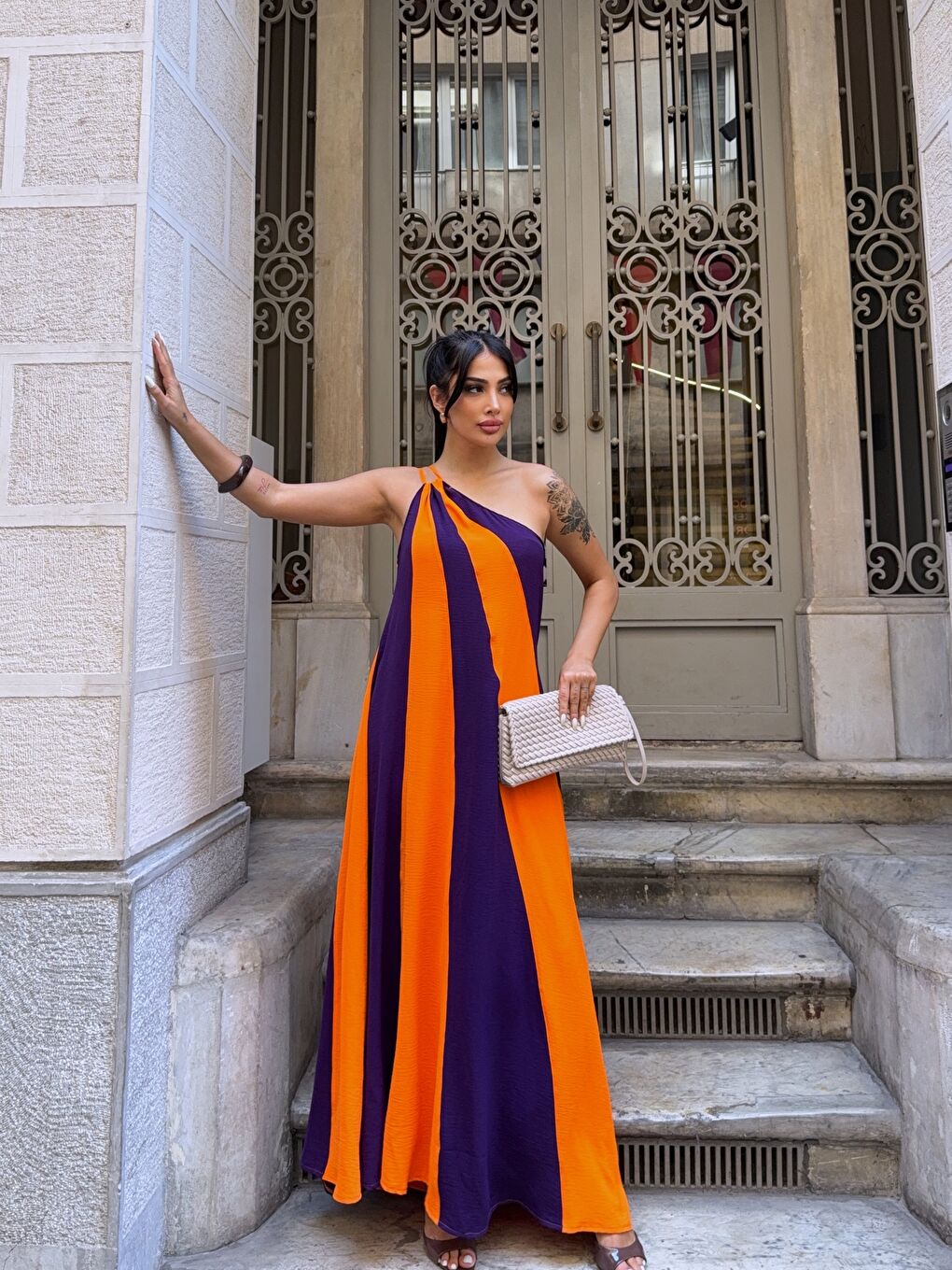 Parça Bloklu Omuz Detay Elbise Siyah Turuncu-1