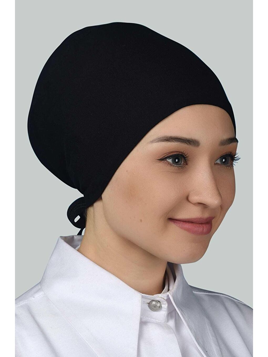 Siyah Kadın Pratik Dikişsiz Bağcıklı Kaymayan Tesettür Penye Bone