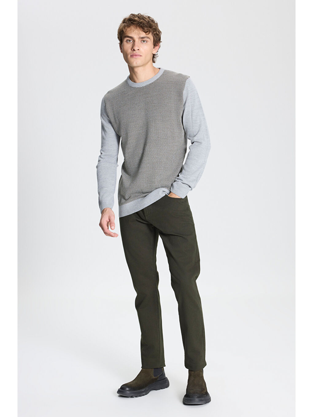 Erkek Gri-Haki Standart Fit Normal Kesim Bisiklet Yaka Desenli Triko Kazak-1