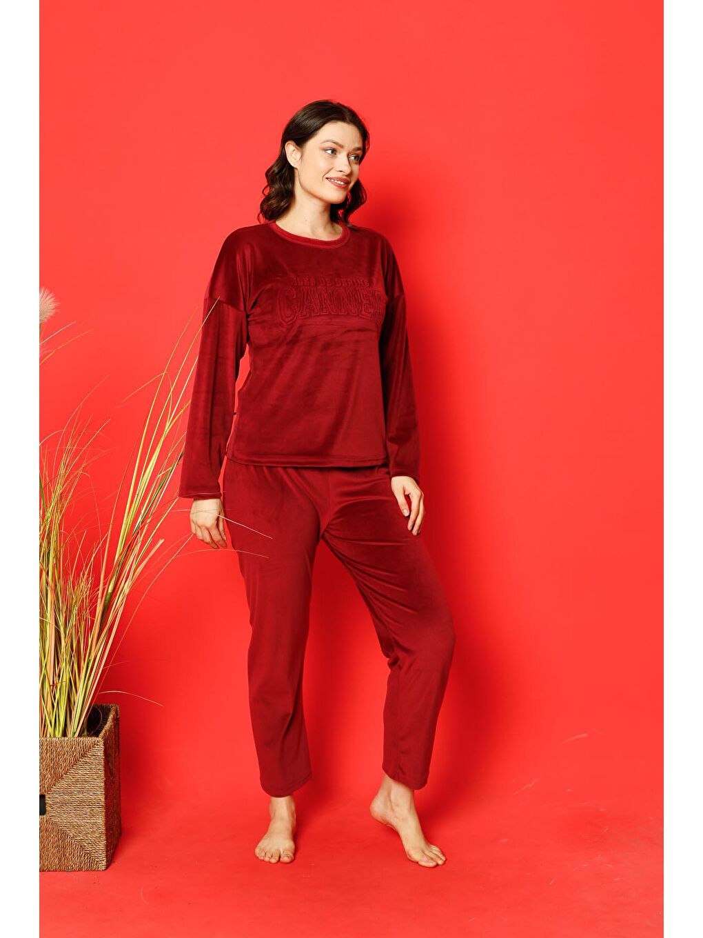 Bordo Kadın Pijama Takımı Fransız Kadife Cannes Kabartmalı Paça Reşmeli Kışlık Mevsimlik-2