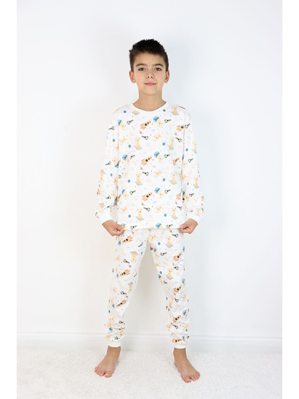 Beyaz Erkek Çocuk Baskılı interlok Kumaş Uzun Kollu Pijama Takımı