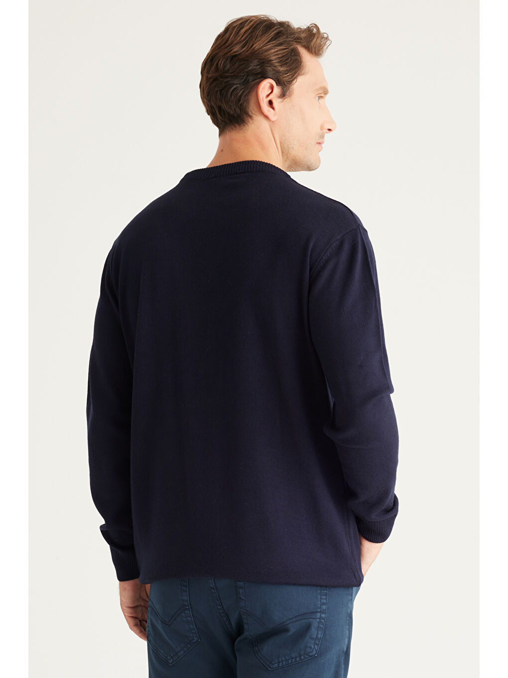 Erkek Lacivert Tüylenme Yapmayan Kumaşlı Standart Fit Normal Kesim Bisiklet Yaka Nakış Baskılı Triko-3