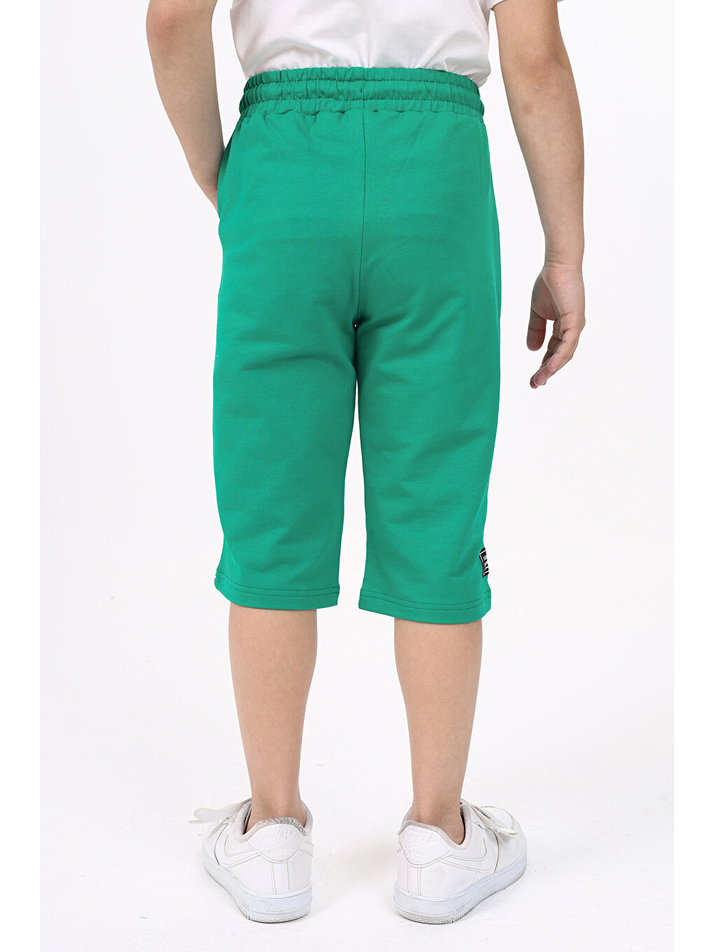 Yeşil Erkek Çocuk Nakışlı Kapri-3