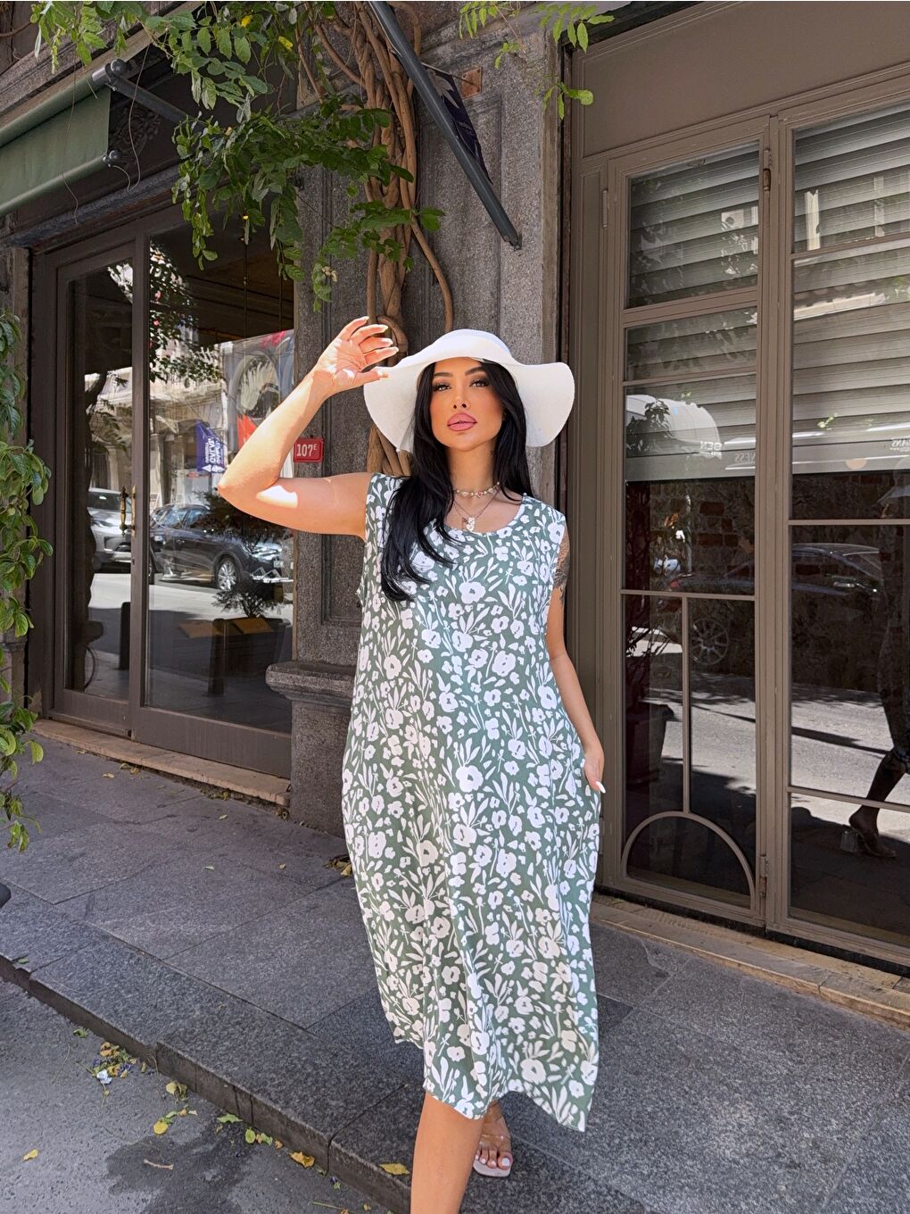 Yeşil Rahat Kalıp Kolsuz Desenli Elbise-2