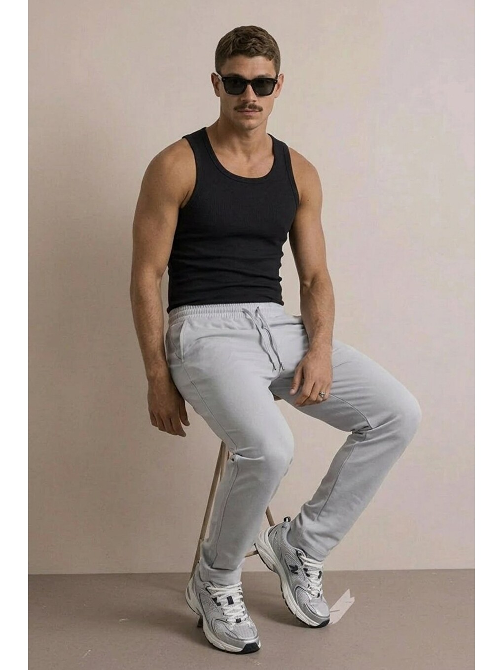Beyaz Erkek Beli Lastikli Rahat Açık Gri Bol Pantolon-1