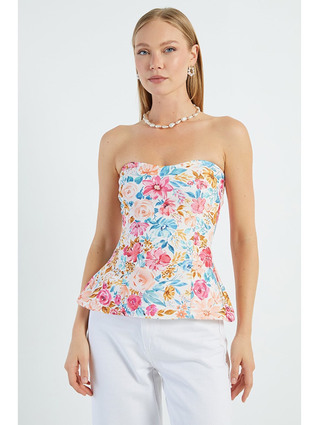 Pembe Çiçek Desenli Straplez Yaka Peplum Bluz-3