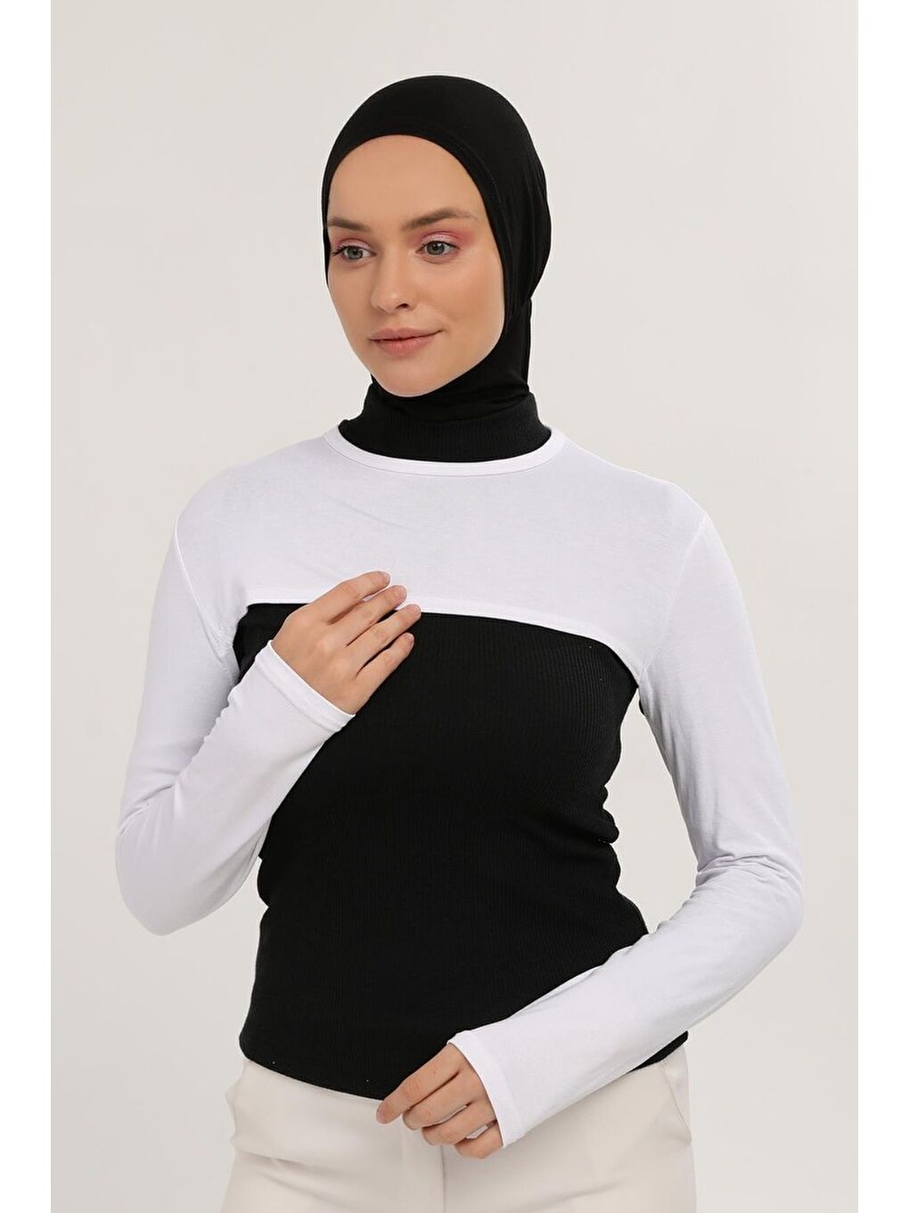 Altobeh Beyaz Sıfır Yakalı Boyunluklu Kolluk
