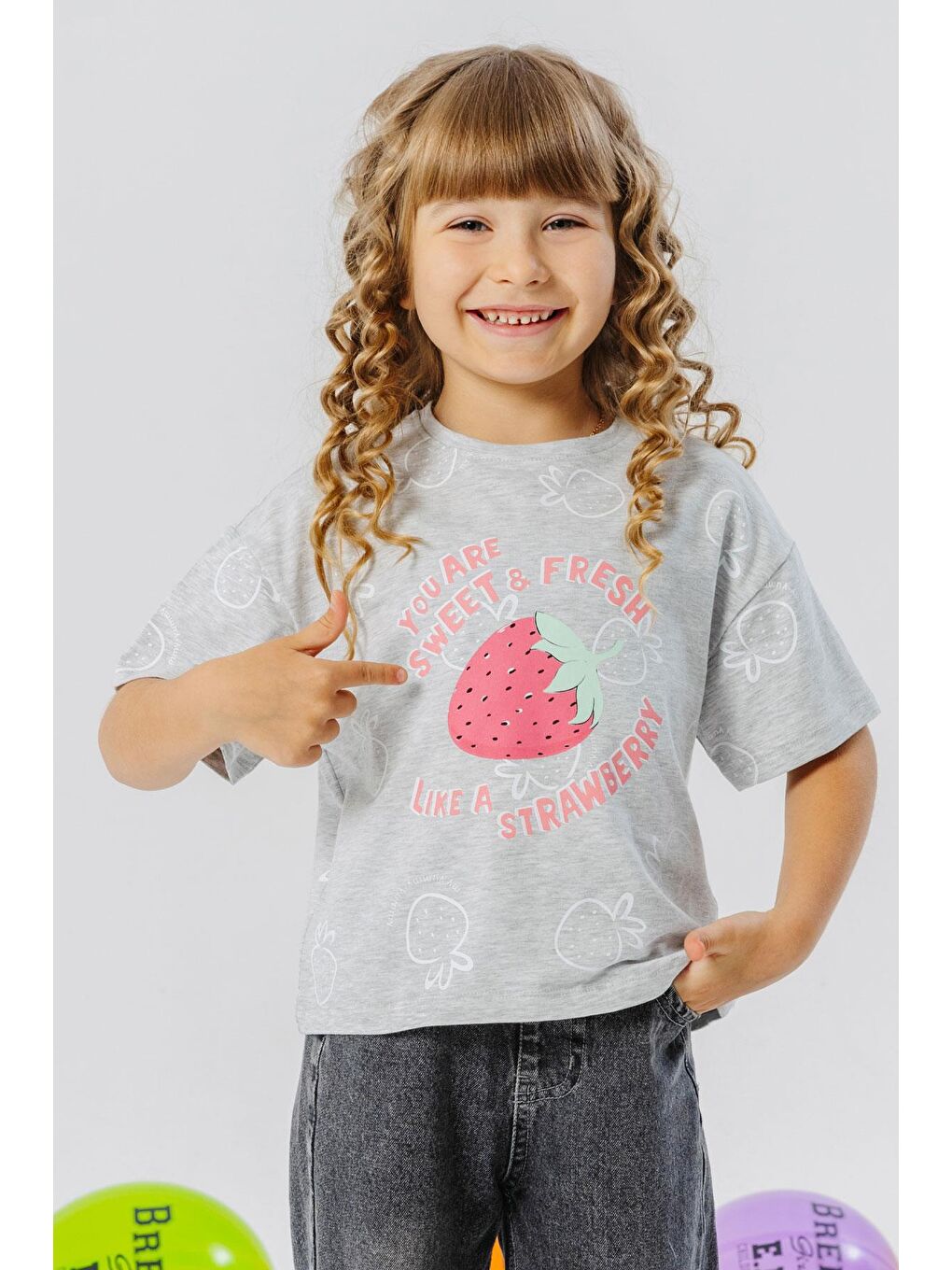 Kız Çocuk Tişört Crop Çilek & Yazı Baskılı Açık Gri Melanj (6-12 Yaş)