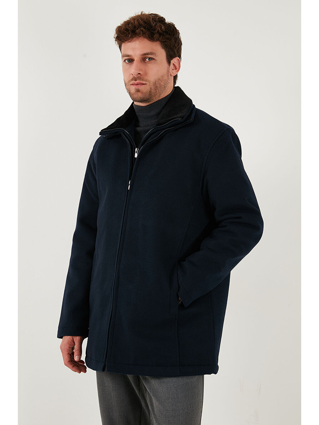 Lacivert Slim Fit Çıkarılabilir Tüylü Yaka Detaylı Astarlı Kaşe Kaban 58400217-4