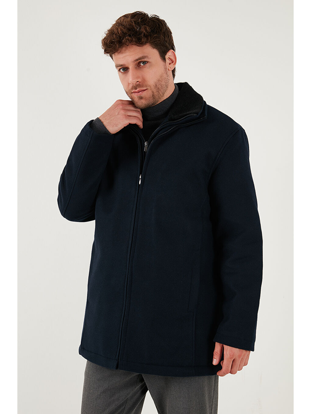 Lacivert Slim Fit Çıkarılabilir Tüylü Yaka Detaylı Astarlı Kaşe Kaban 58400217-5