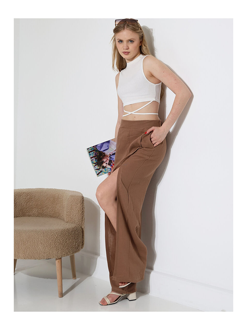 Kahverengi Yırtmaçlı Müslin Pantalon Kahve-3