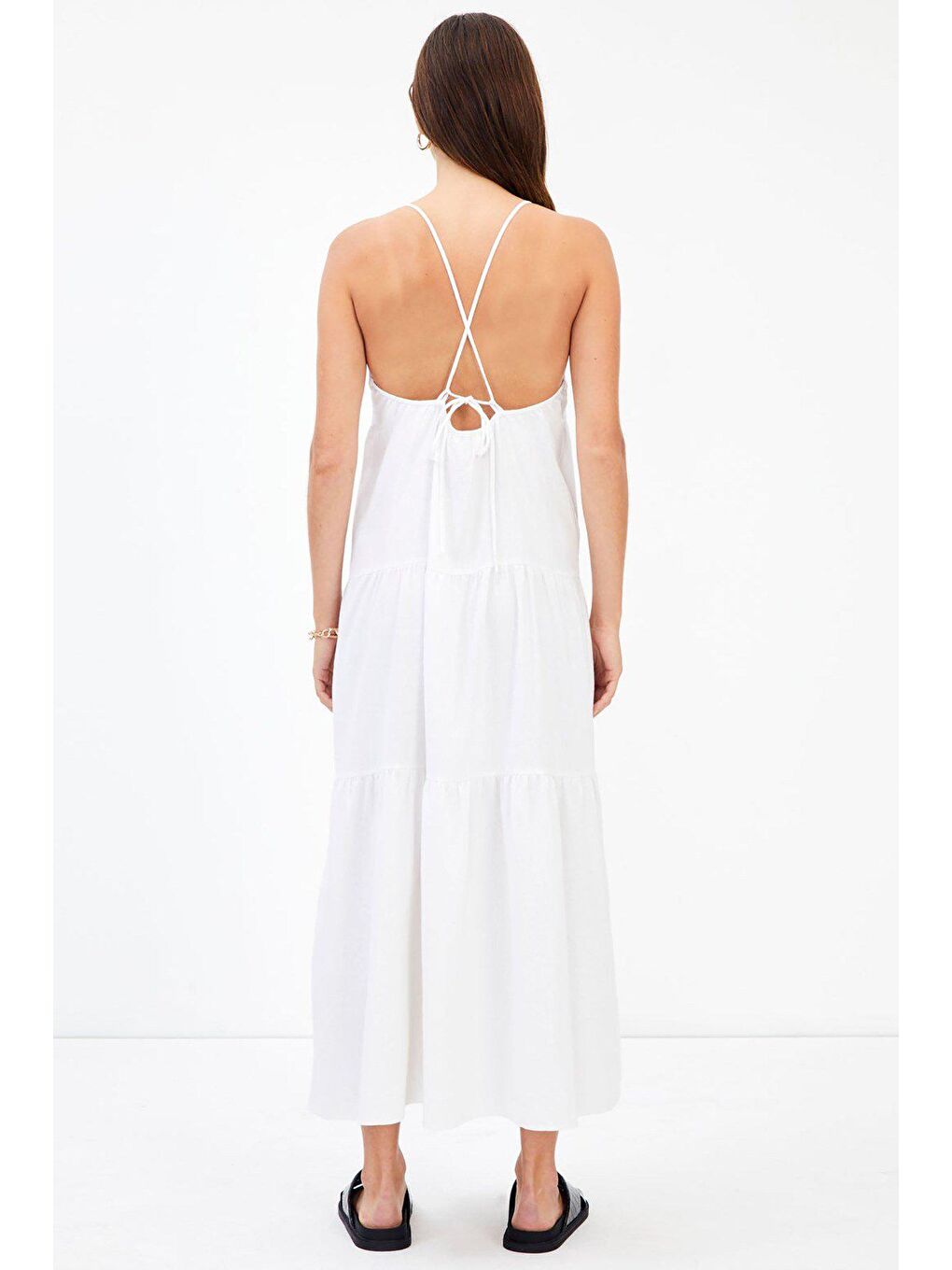 Beyaz Sırt Dekolteli Pileli Uzun Elbise-7