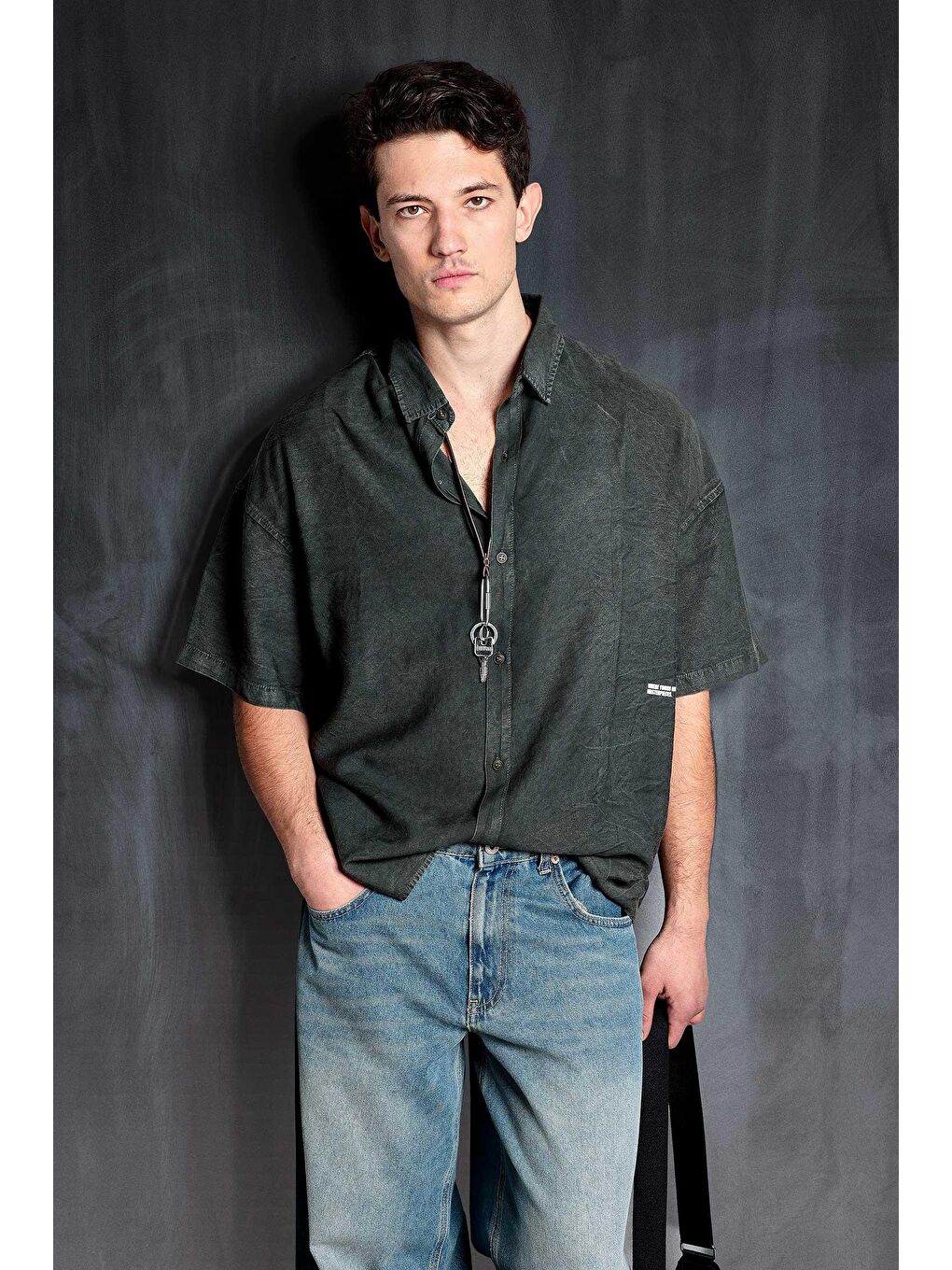 Erkek Kısa Kollu Desen Baskılı Yıkamalı Oversize Gömlek Haki-2