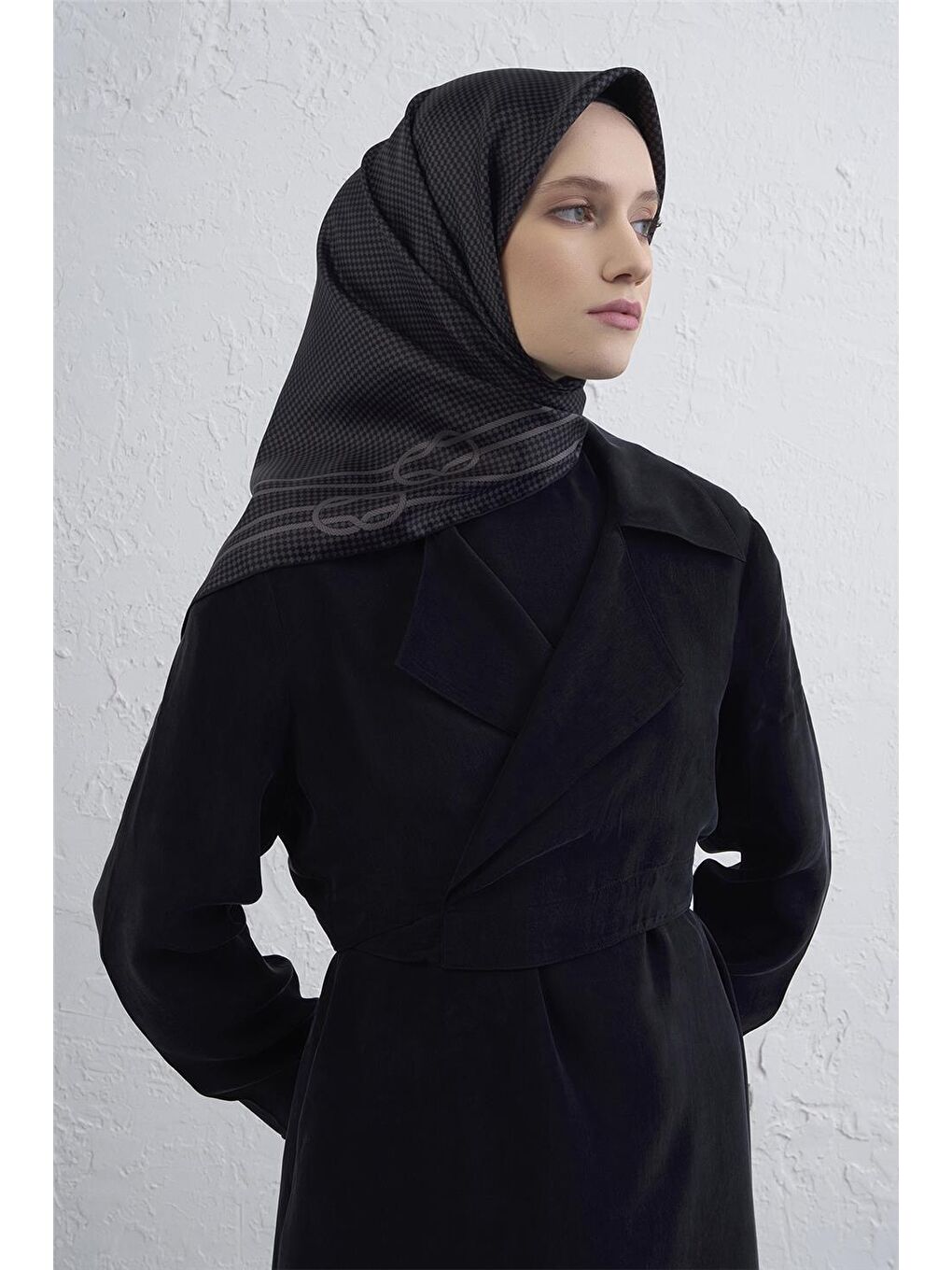 Siyah Saf İpek Sura Eşarp 9404D 11